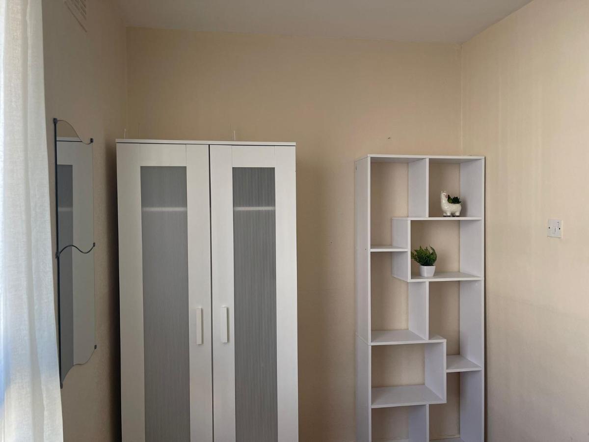 2-bedroom Flat In Regents Park-euston-camden Лондон